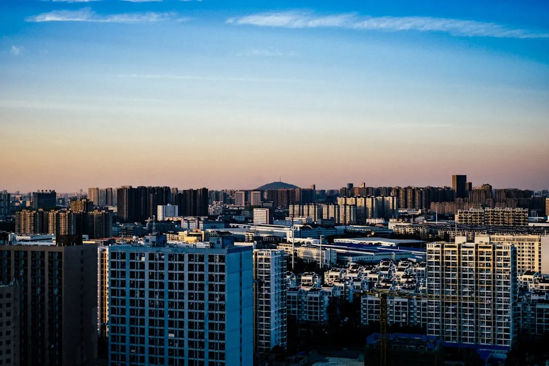 2025年电子配件行业技术趋势分析：智能设备与通讯器材的融合创新